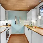 Holiday home Beautiful In With Kitchen