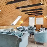 Holiday home Beautiful In With Kitchen *