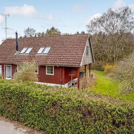 Holiday home Beautiful In With Kitchen Millinge