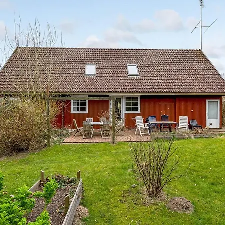 Beautiful In With Kitchen Holiday home *