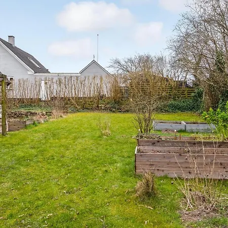 Beautiful In With Kitchen