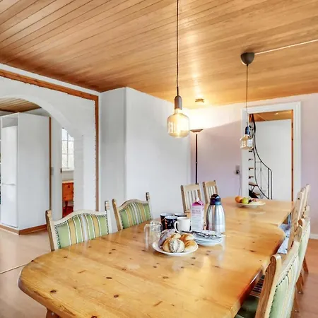 Holiday home Beautiful In With Kitchen Millinge