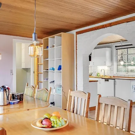 Beautiful In With Kitchen *