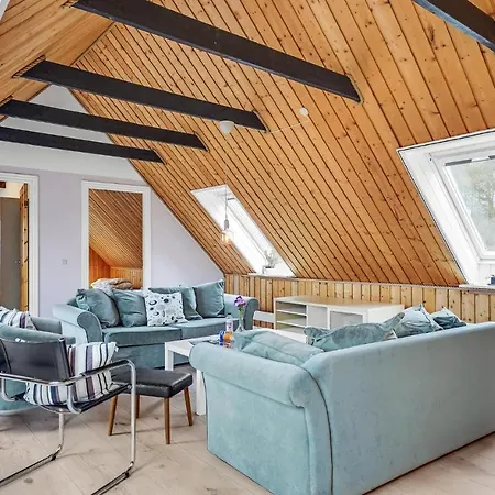 Beautiful In With Kitchen Millinge