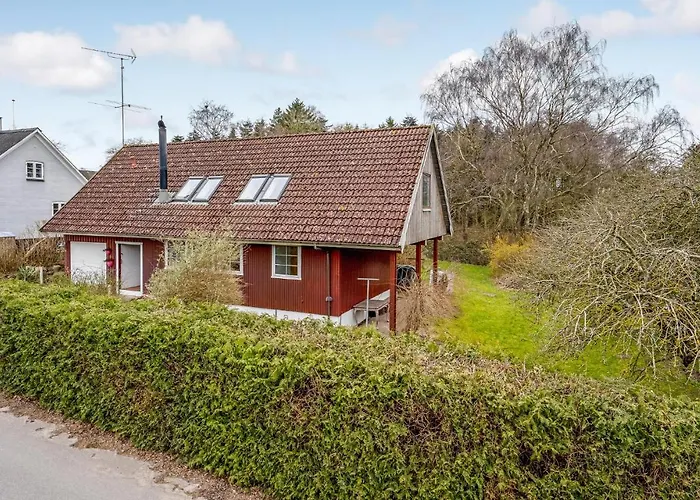Holiday home Beautiful In With Kitchen Millinge
