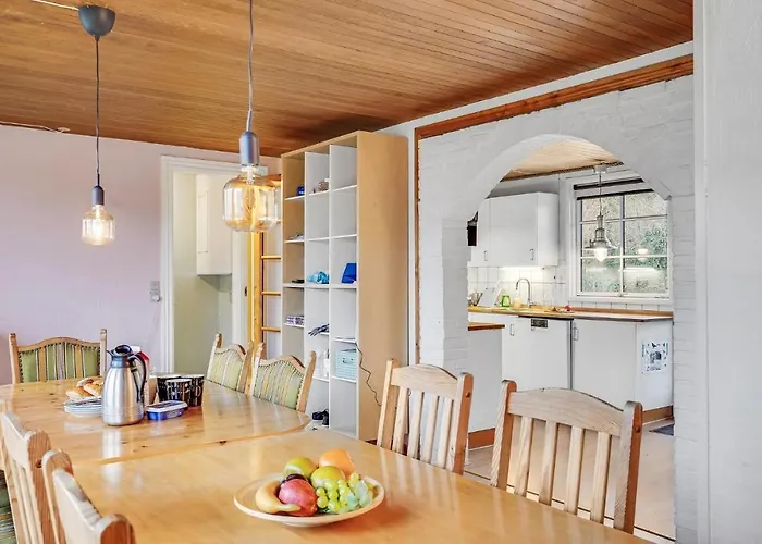 Beautiful In With Kitchen *